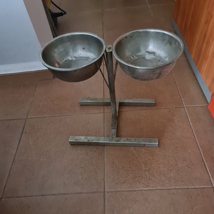Comedouro em inox para cães
