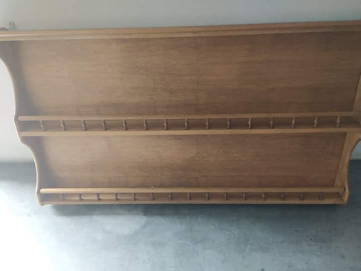 Estante em madeira de carvalho