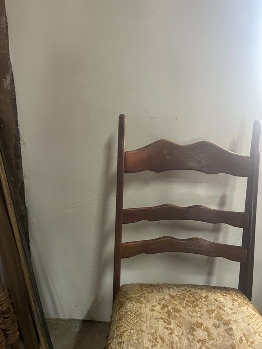 Krzesło dębowe na spreżynach