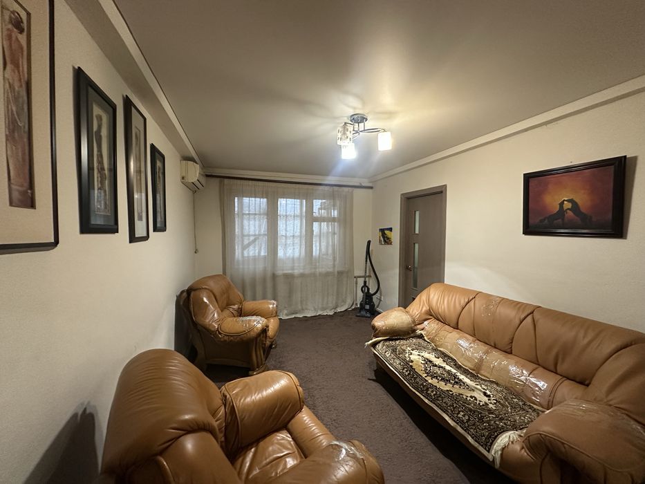 3-кімнатна на Нижньодніпровській 5/5 пов.