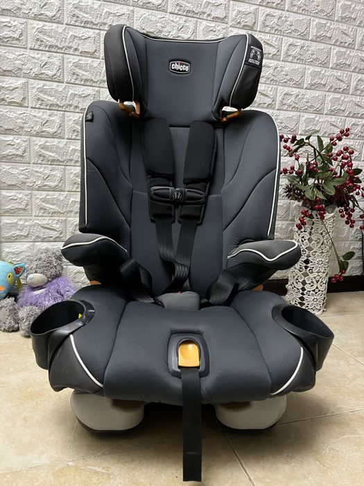 Автокрісло Chicco MyFit Група 1/2/3 (11 - 45 кг) 1 – 12 років