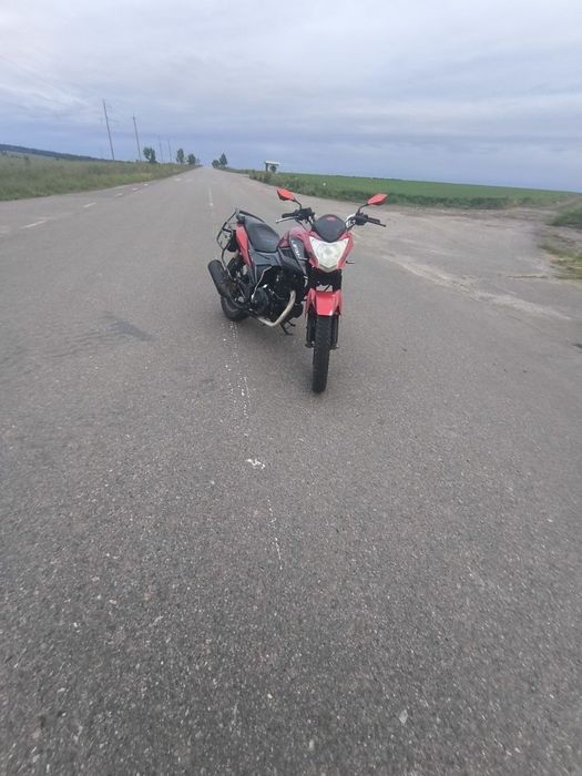 Lifan cityr 200.