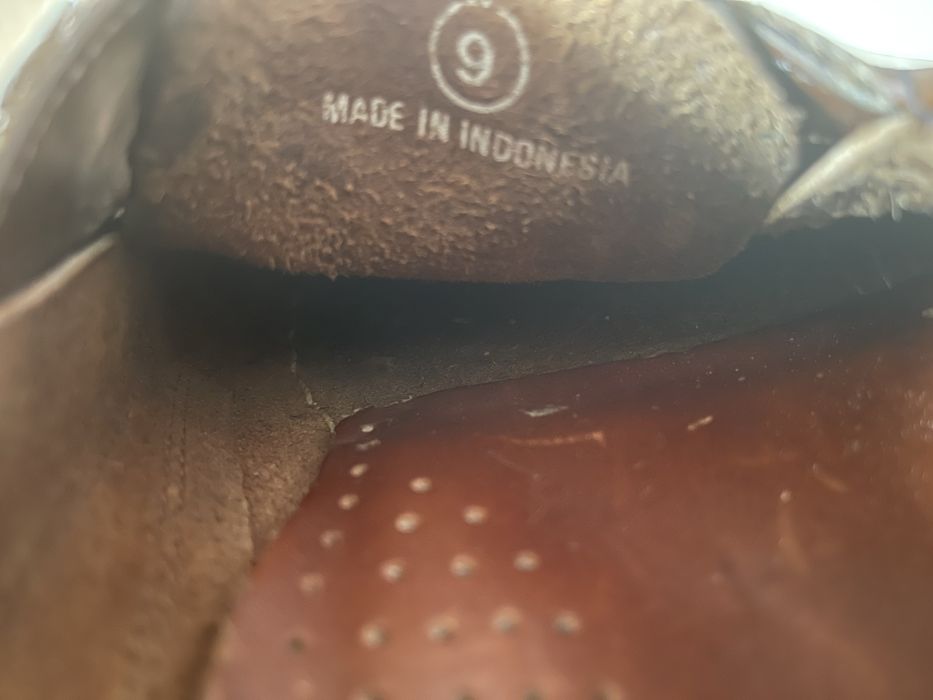 Продаються чоловічі топсайдери бренду Clarks