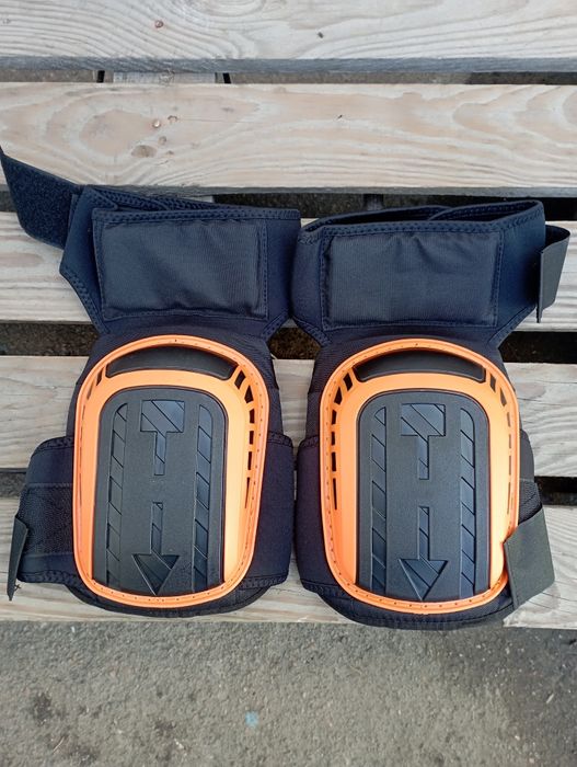 Наколенники строительные