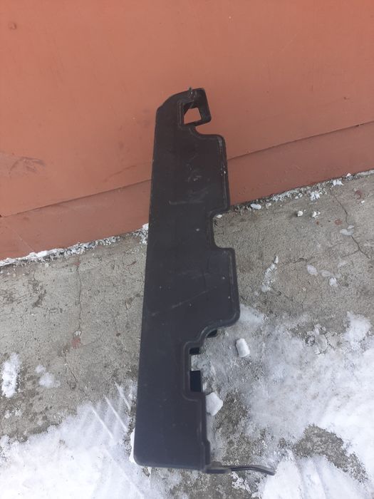 Продам крышку АКБ захист Рено Меган