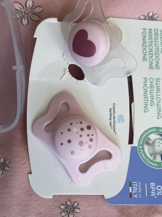 Продам пустушку chicco micro силіконова 0-2 місяця