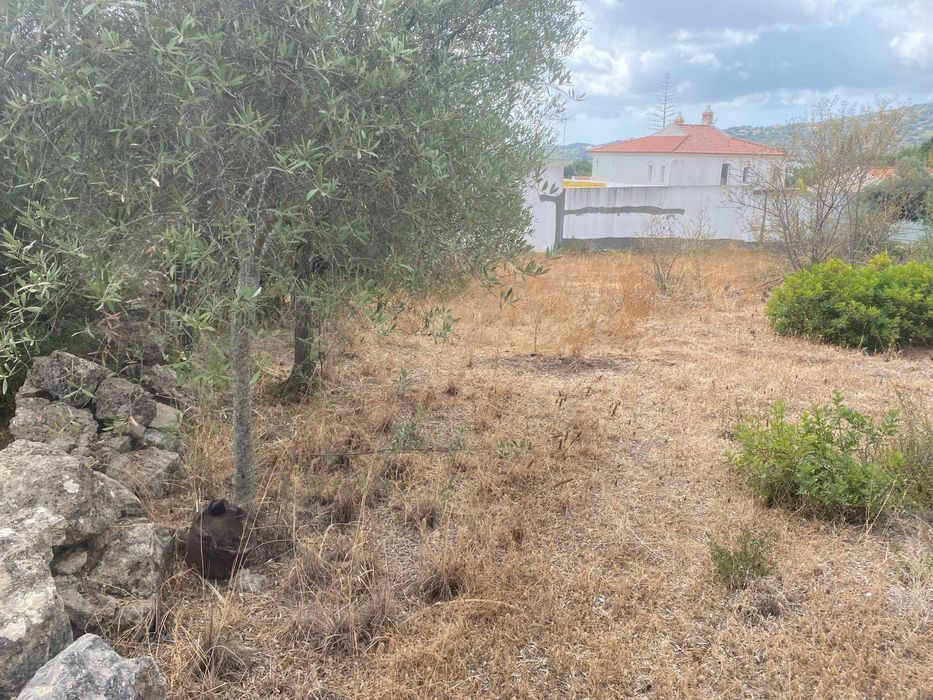 Terreno misto para construçao- Vila Sao Bras de Alportel (Calçada)