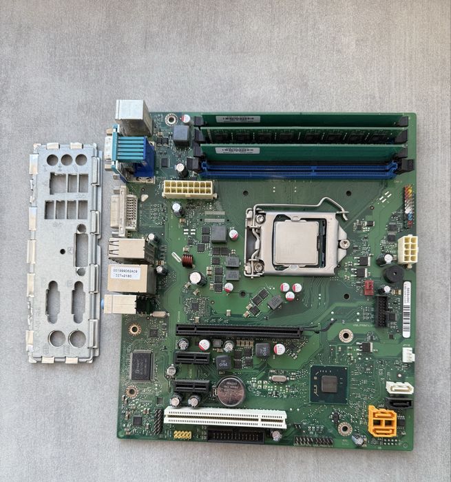 Процесор I5 2500 / DDR3-12Gb / матер.Fujitsu