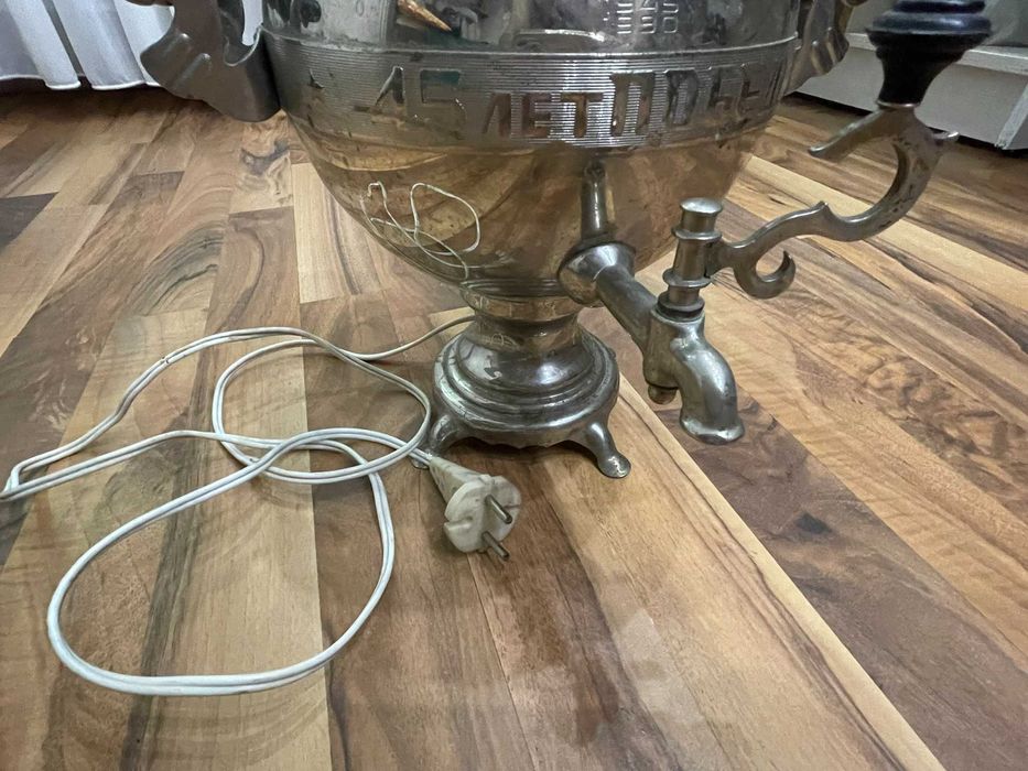 Самовар электрический 45 лет Победы Самовар електричний