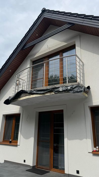 Balustrady nierdzewne zabezpieczenia okienne