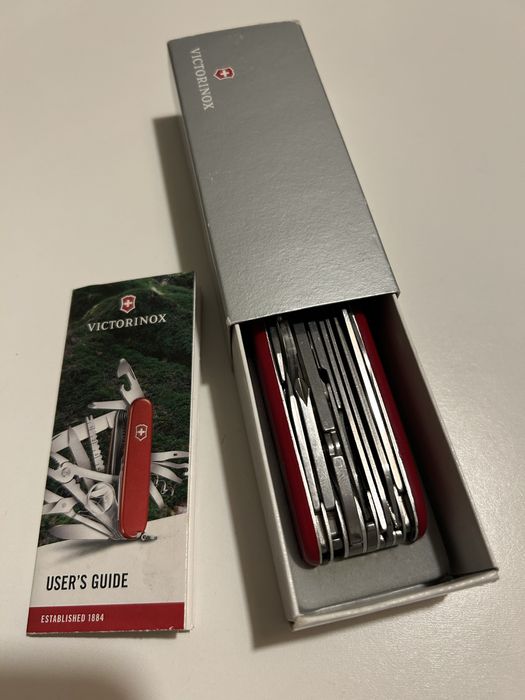 Victorinox Swiss Champ 1.6795