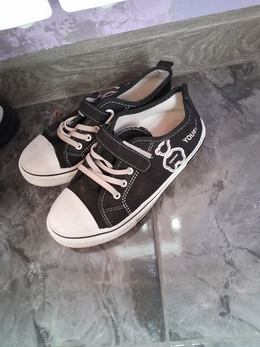 Взуття 35 розмір