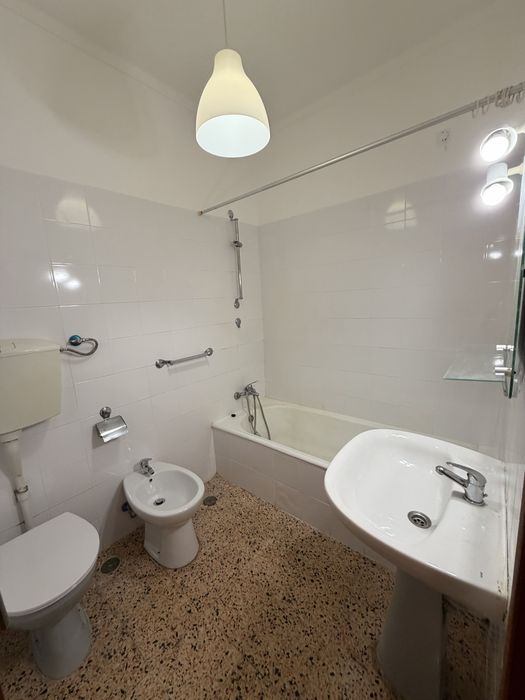 T3+1 c/2 casas de banho na Portela