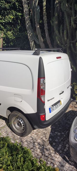 Vend troc Kangoo fim 2014 aceito prop retoma carro mota ou outro mesmo avariado ou acidentado