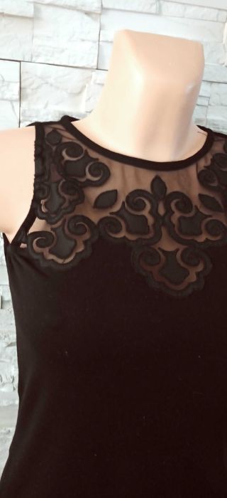 Bluzka bez rękawów damska z piękną aplikacją czarna S/36 Camaïeu