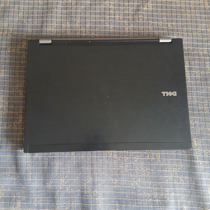 ноутбук Dell e6400