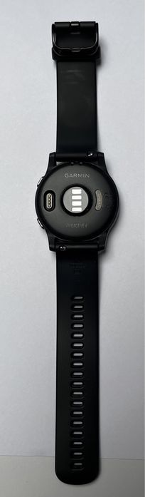 Zegarek Garmin vivoactive 4,, troszeczke porysowany bok i sama koperta