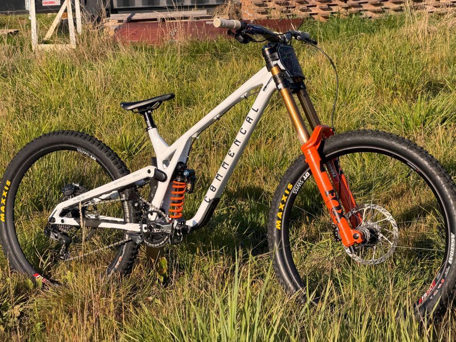 Commencal V5 2026 L