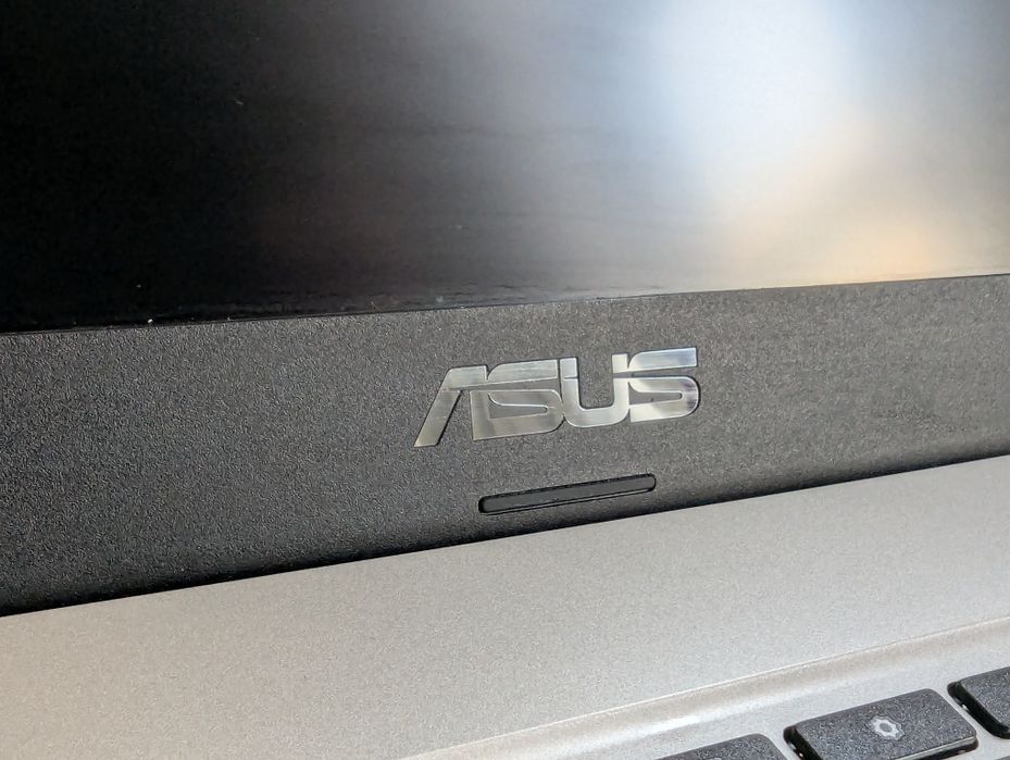 ASUS Chromebook (Modelo C523N)