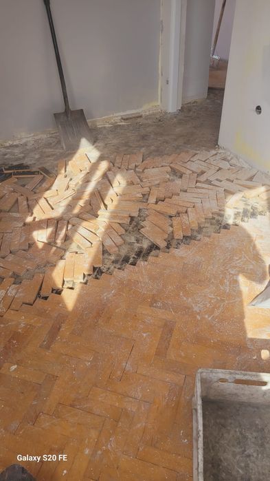Demontaż parkietu usuwanie Subitu utylizacja