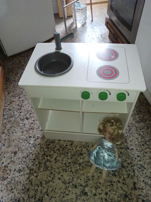 Quer Tapeçaria antiga enorme?Tapeçaria Antique-20EBanca Brin40EDesde2E