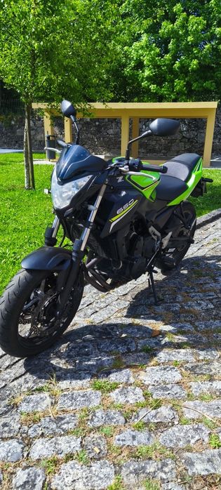 Kawasaki z 650 de 2019 deslimitada