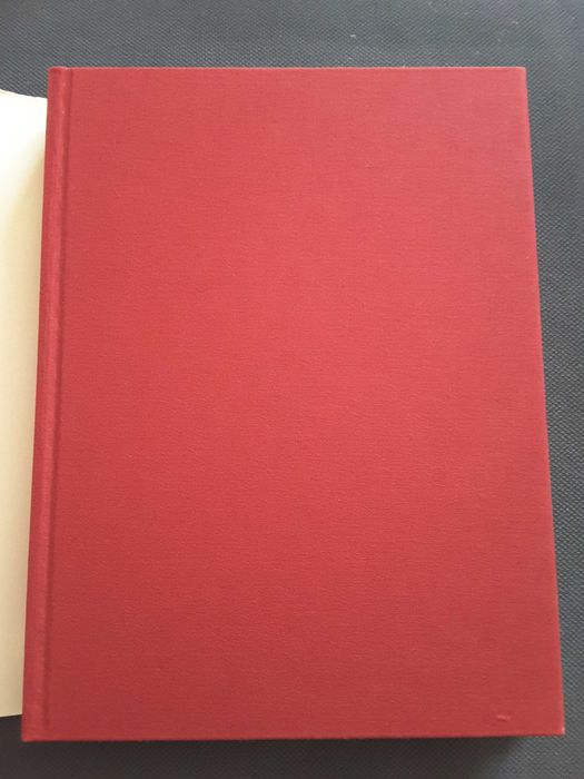 Enes: A Guerra de África / Des Terres Aux Villes de l´Or. Minas Gerais