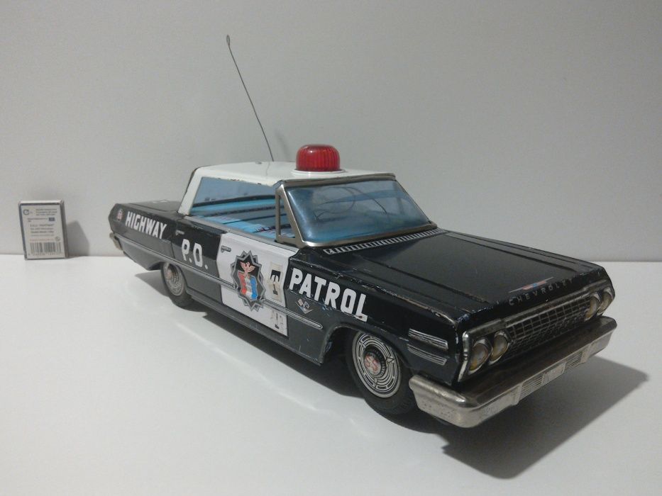 stara zabawka PRL blaszana Policja USA Chevrolet stare zabawki czz rc