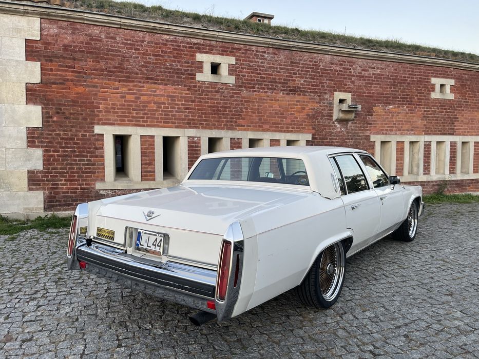 Cadillac Sedan DEVILLE 1982 V8 7.0