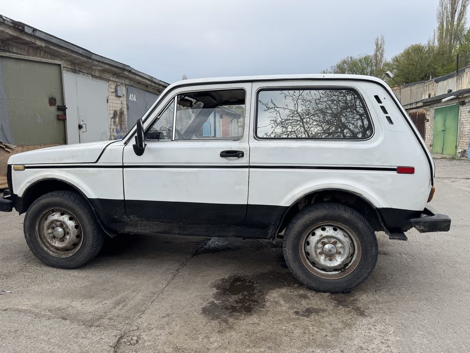 Продам Нива 2121