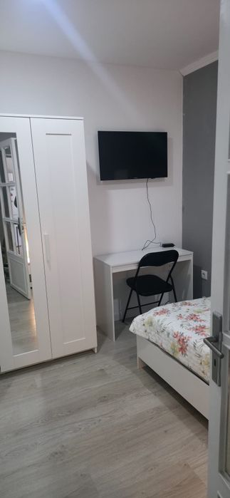 Aluga-se quarto em V.N Gaia