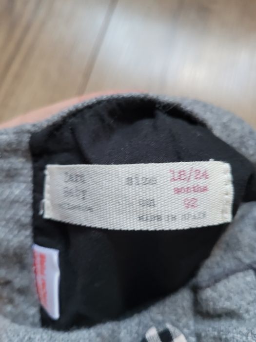 Spodnie, krótkie spodenki Zara 92 ciepłe
