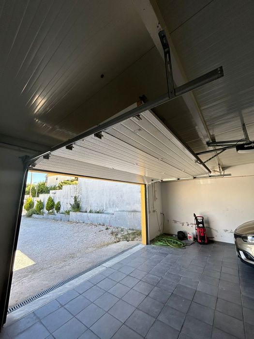 Portão e Cobertura de Garagem