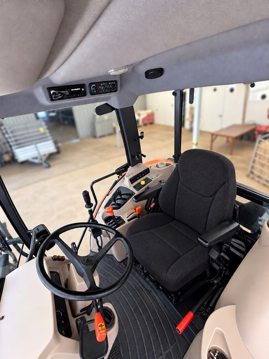 Trator Kubota 6060