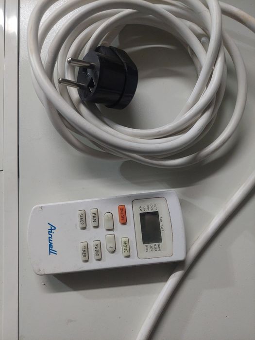 Klimatyzator okienny Airwell WCF 012