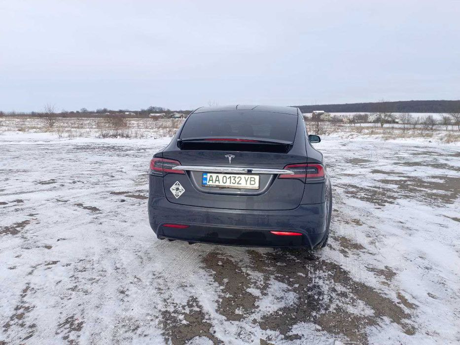 Продаю Tesla Model X 2016 року