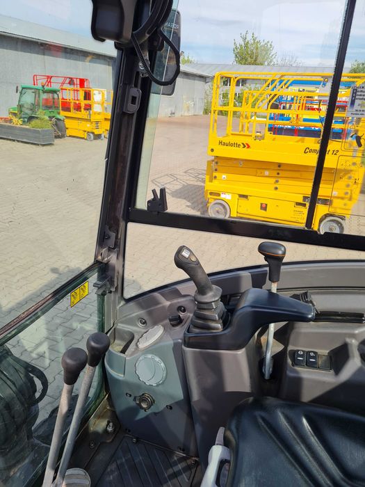 Minikoparka VOLVO EC27D, rok 2018