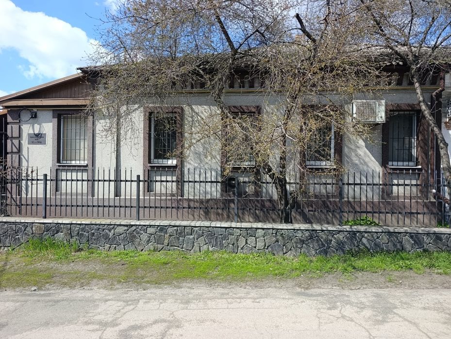 Продаж частини будинку в центрі м.Городищє