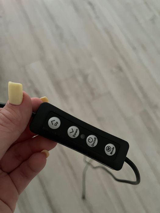 Кільцева лампа з штативом