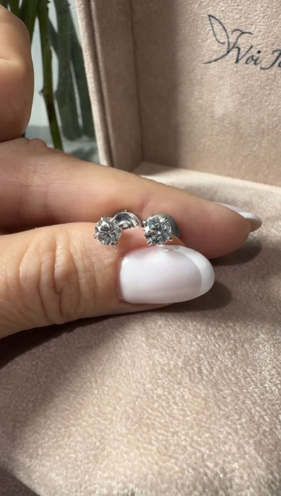 Серьги пусеты с природными бриллиантами по 0,5 карат