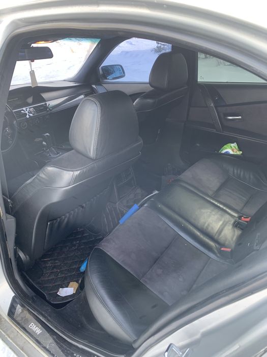Продам BMW Е60 м54б22