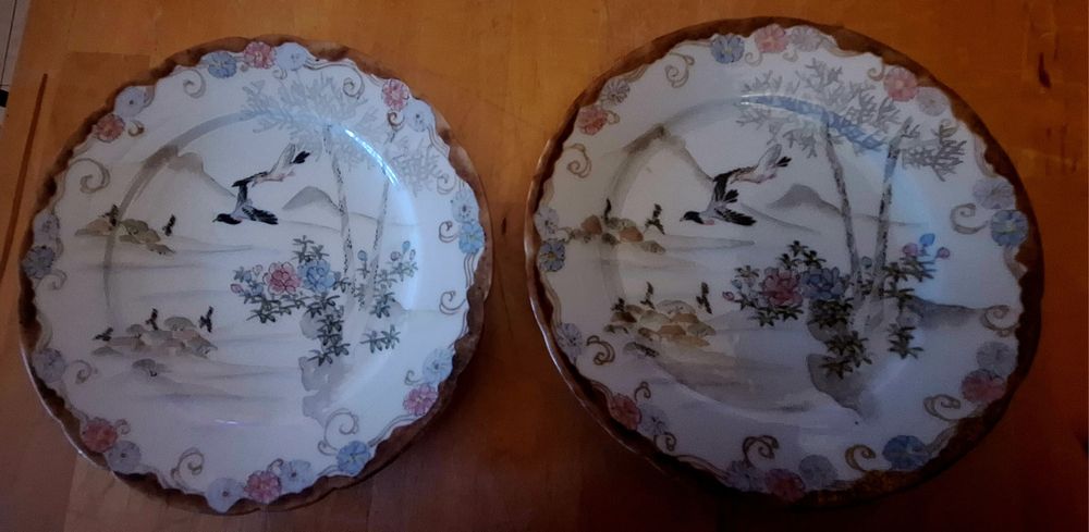 Pratos policromados japoneses pintados à mão porcelana Meiji pássaros