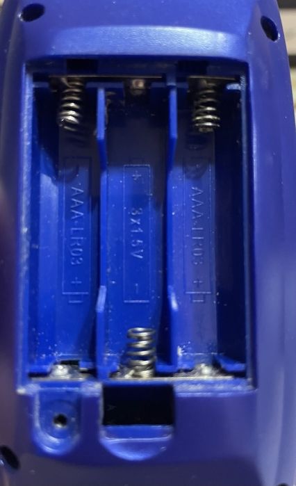 Игровая консоль на батарейках
