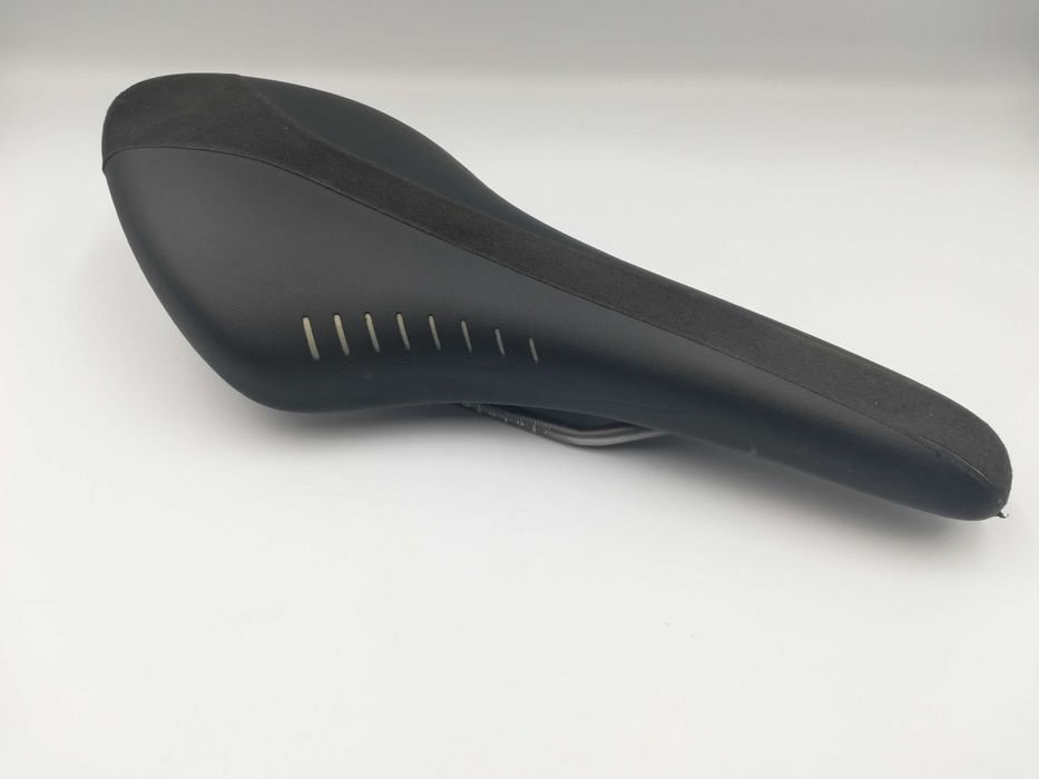 Siodełko FIZIK Arione K:ium