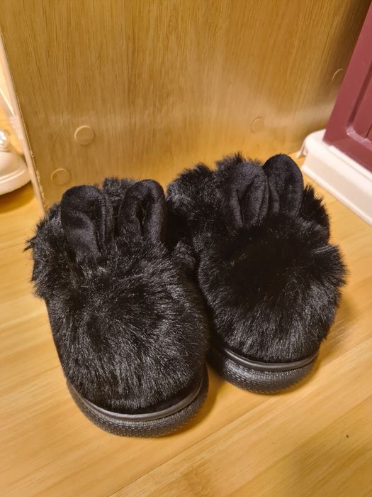 Продам теплі дитячі тапочки