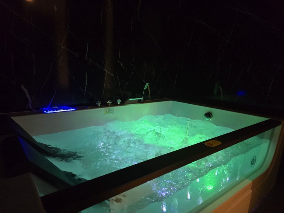 Apartament z jacuzzi/wanna/studio fotograficzne