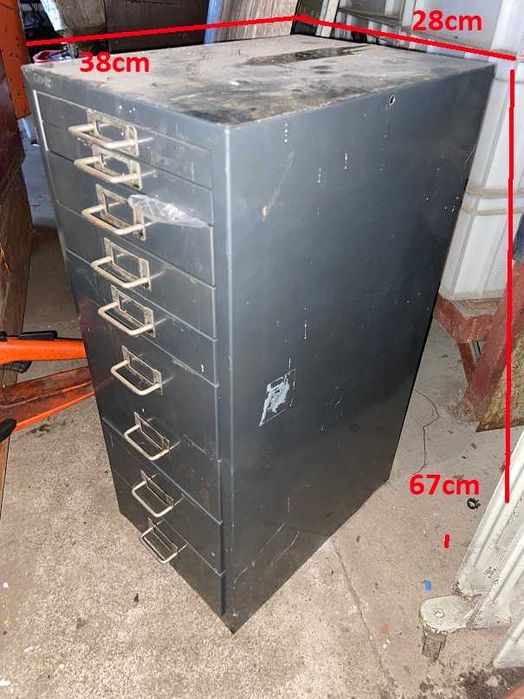 Szafka metalowa na narzędzia