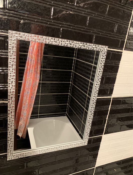 Центр. Пішохідна вулиця. Чисто та затишно