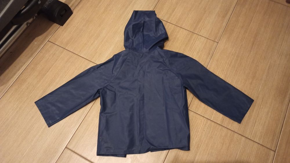 Kurtka przeciwdeszczowa rozmiar ok 104