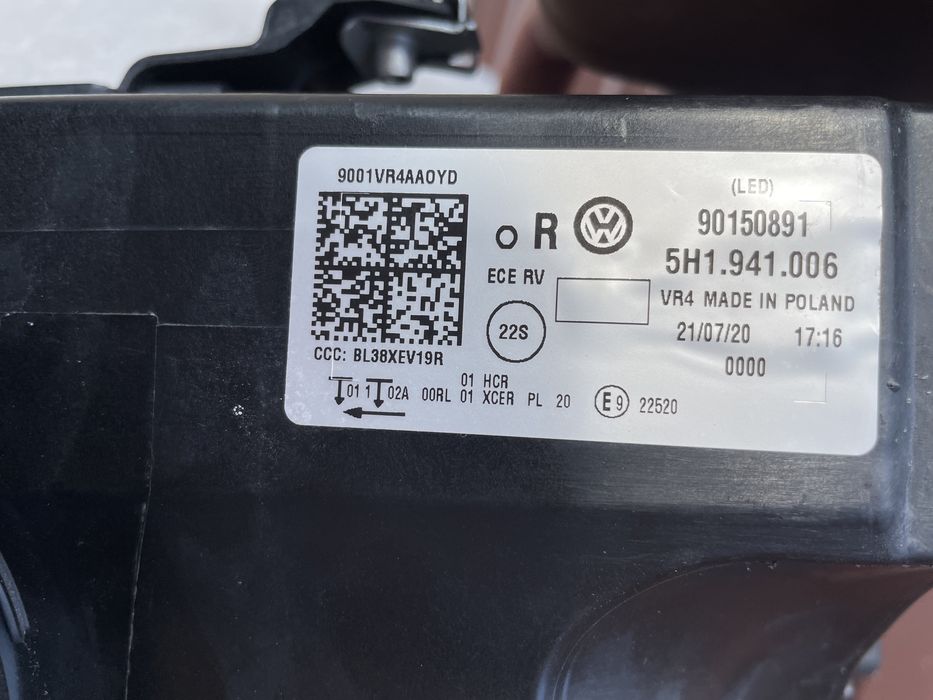 Фара LED Volkswagen Golf 8 VIII правая 2019-2021 г.в (оригинал)